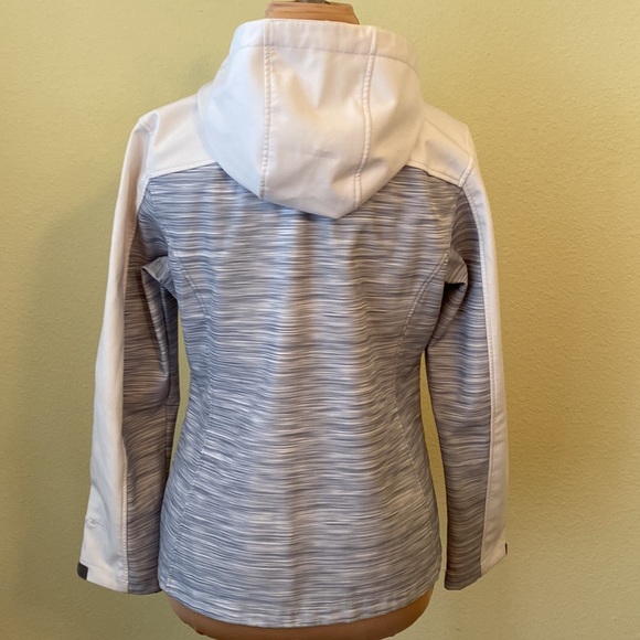 Free Tech Spring Jacket - Picture 5 of 8